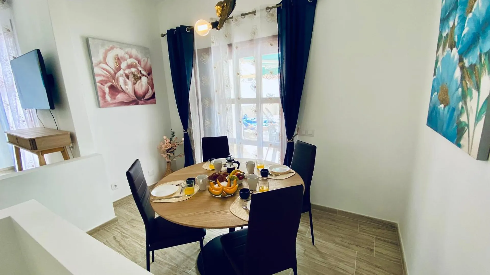South Corner Holiday Home 阿德耶
