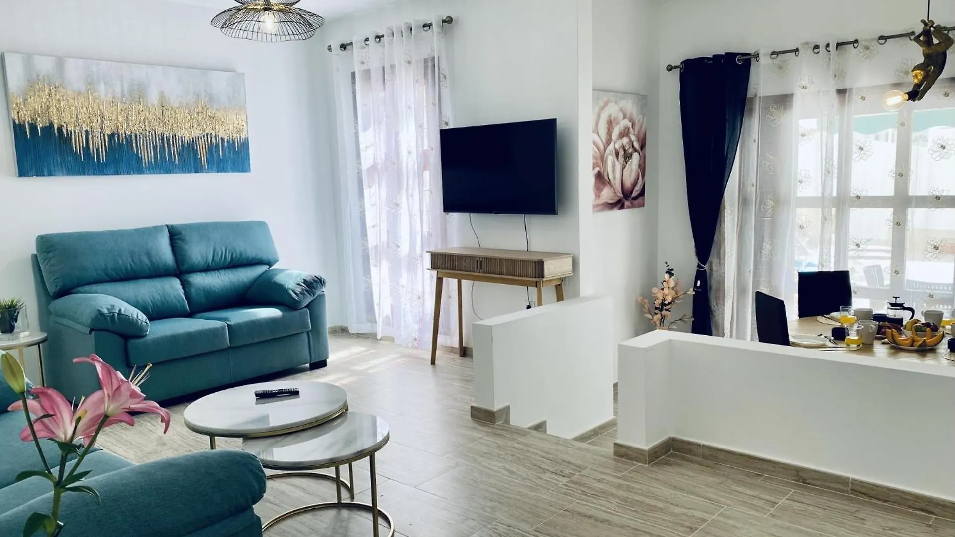 South Corner Holiday Home 阿德耶