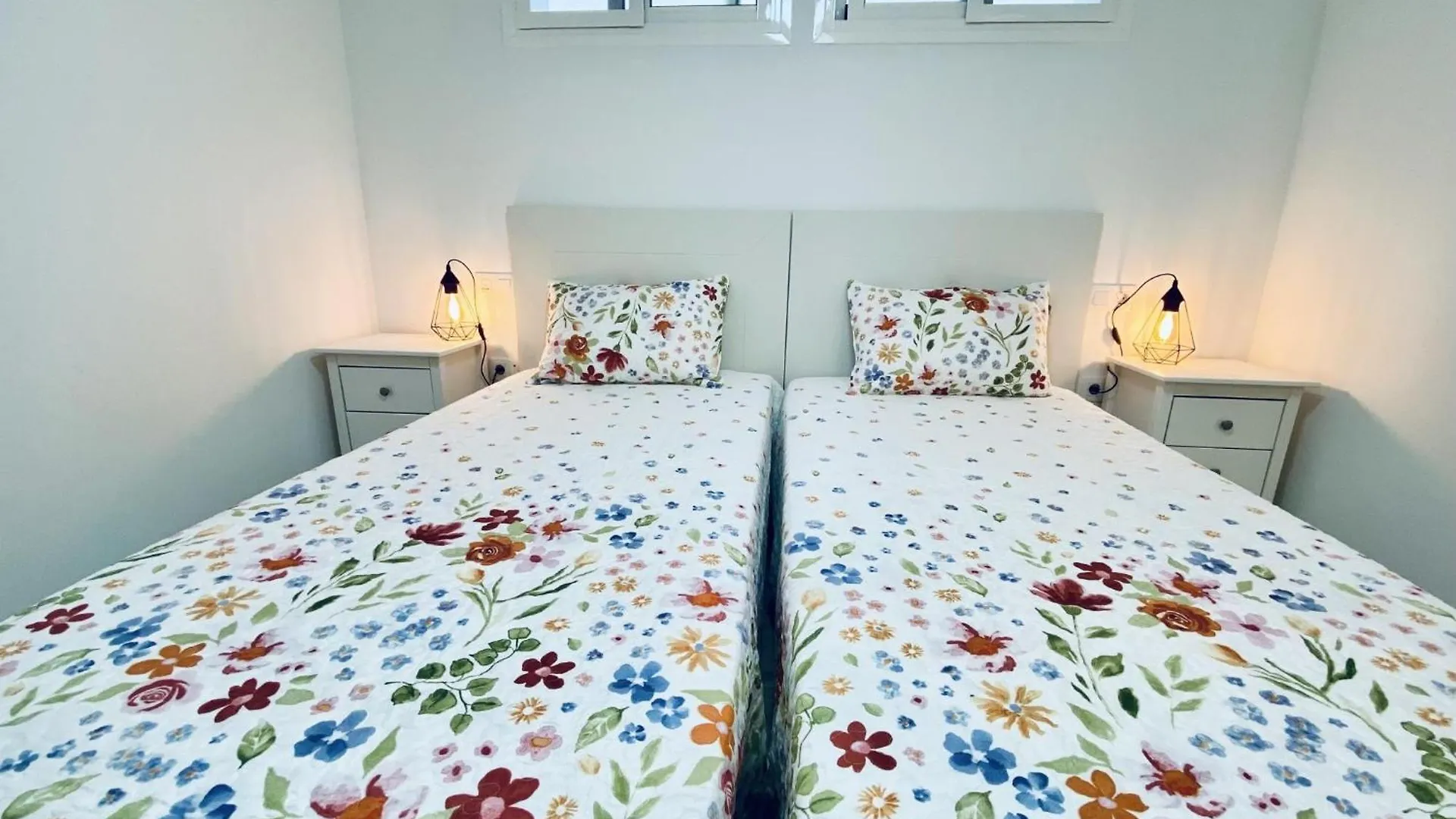 South Corner Holiday Home 阿德耶
